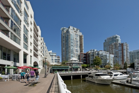 1000_Beach_Condos_Vancouver_1